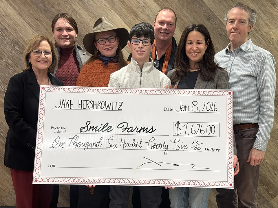 Nancy Leghart, Christian Rozenveld, Jude Rozenveld, Jake Hershkowitz, Jan Rozenveld, Kelly Hershkowitz, and Steve McDermott at Smile Farms.